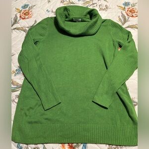 Women’s S cowl neck sweater